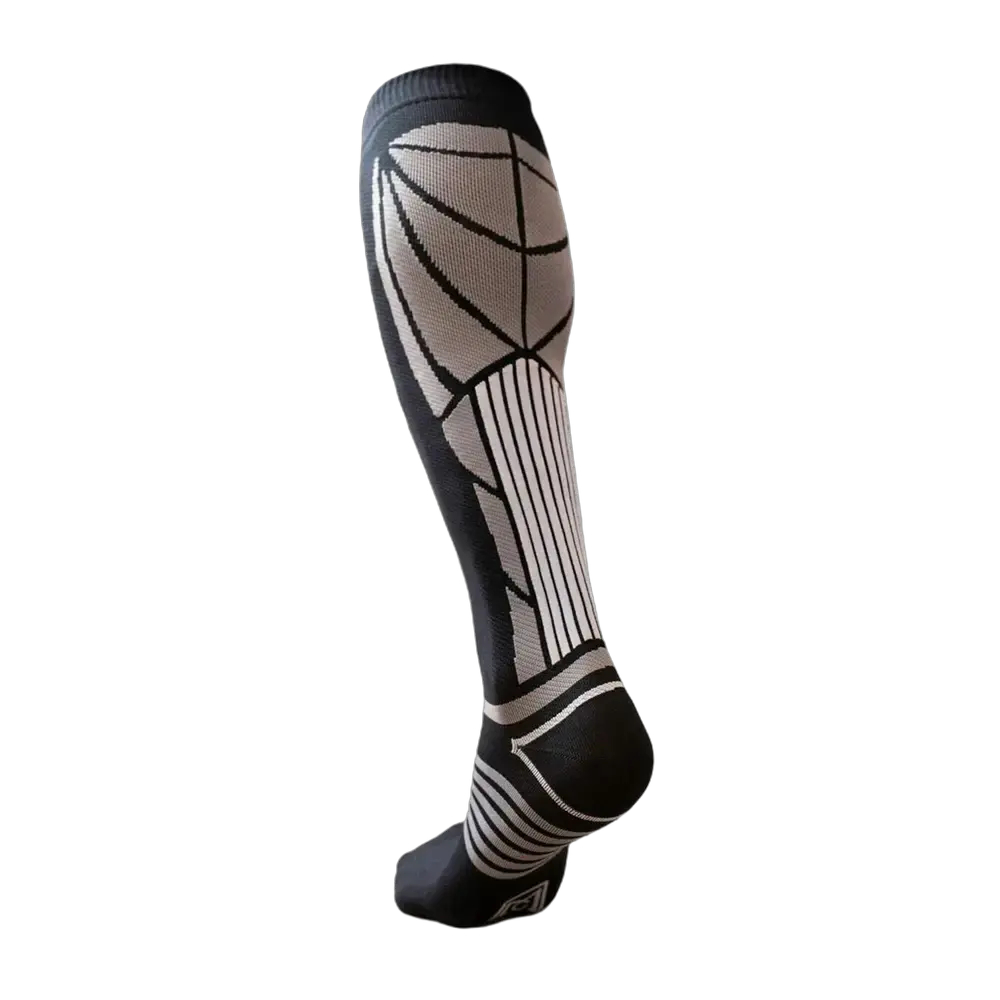 Chaussettes de compression pour améliorer la circulation sanguine et favoriser une récupération rapide après l’effort.